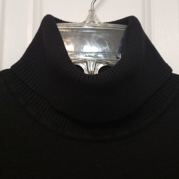 Short sleeve top - Picture 2 of 3